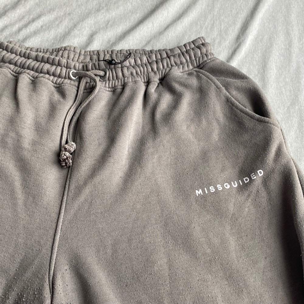 Sweat pants